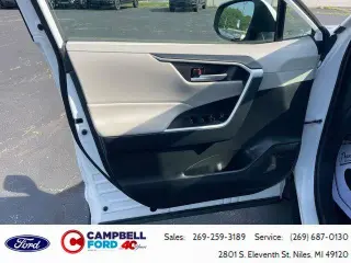 Toyota RAV4 2025 AWD XLE 4p SUV