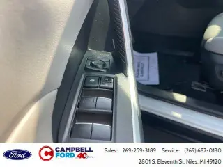 Toyota RAV4 2025 AWD XLE 4p SUV