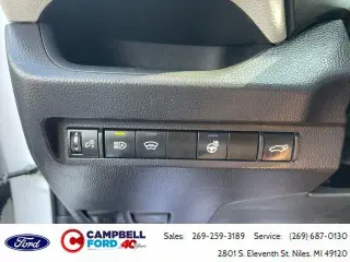 Toyota RAV4 2025 AWD XLE 4p SUV