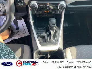 Toyota RAV4 2025 AWD XLE 4p SUV
