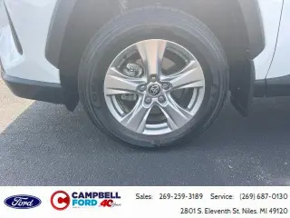 Toyota RAV4 2025 AWD XLE 4p SUV