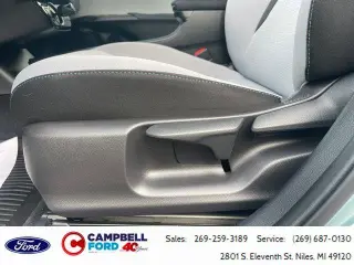 Toyota Prius 2022 LE 4 puertas hatchback
