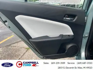 Toyota Prius 2022 LE 4 puertas hatchback