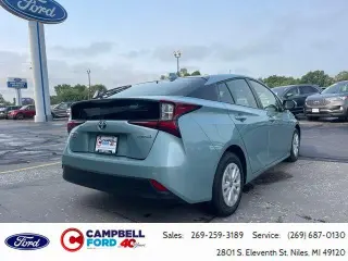 Toyota Prius 2022 LE 4 puertas hatchback