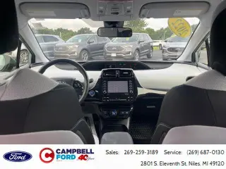 Toyota Prius 2022 LE 4 puertas hatchback