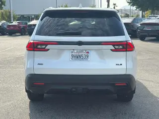 Toyota Grand Highlander 2024 AWD XLE 4 puertas SUV