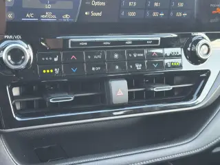 Toyota Highlander Híbrido 2022 AWD Limited 4 puertas SUV