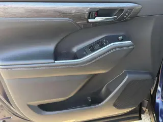 Toyota Highlander Híbrido 2022 AWD Limited 4 puertas SUV