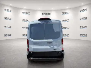 Ford Transit 2024 250 3 puertas LWB Techo Medio Furgón de Carga