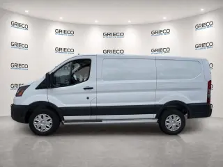 Ford Transit 2025 250 3 puertas SWB Techo Bajo Furgón de Carga