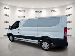 Ford Transit 2025 250 3 puertas SWB Techo Bajo Furgón de Carga