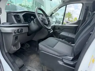 Ford Transit 2025 250 3 puertas SWB Techo Bajo Furgón de Carga