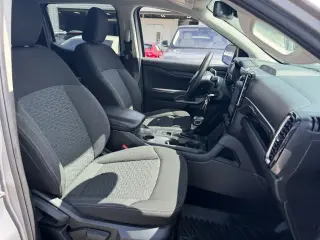 Ford Ranger 2024 4x2 XLT 4 puertas SuperCrew 5.0 pies SB