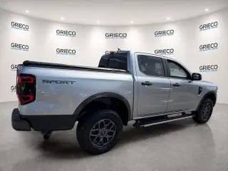 Ford Ranger 2024 4x2 XLT 4 puertas SuperCrew 5.0 pies SB