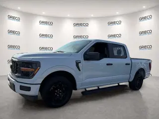Ford F-150 2025 4x2 STX 4 puertas SuperCrew 5.5 pies. SB