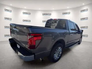 Ford F-150 2024 4x2 XLT 4 puertas SuperCrew 5.5 pies. SB