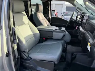 Ford F-150 2024 4x2 XL 4 puertas SuperCab 6.5 pies. SB