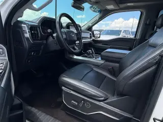 Ford F-150 2022 4x4 XL 4 puertas SuperCrew 5.5 pies. SB