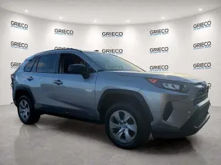 Toyota RAV4 2021 LE 4p SUV