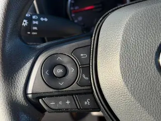 Toyota RAV4 2021 LE 4p SUV