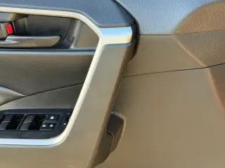 Toyota RAV4 2021 LE 4p SUV