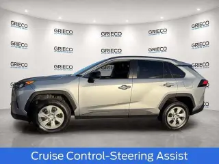 Toyota RAV4 2021 LE 4p SUV