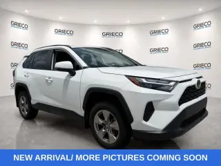 Toyota RAV4 2024 XLE 4p SUV