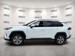 Toyota RAV4 2024 XLE 4p SUV