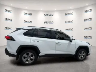 Toyota RAV4 2024 XLE 4p SUV