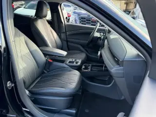 Ford Mustang Mach-E 2025 Select 4p SUV