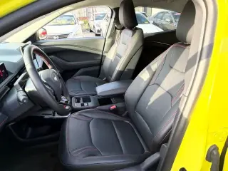 Ford Mustang Mach-E 2025 Premium 4p SUV