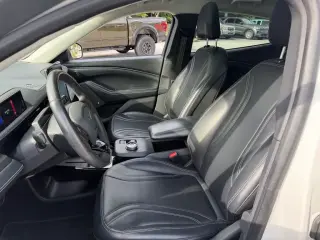 Ford Mustang Mach-E 2021 AWD Premium 4p SUV