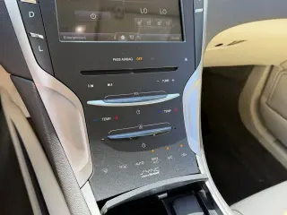 Lincoln MKZ Hybrid 2014 Sedán 4p.