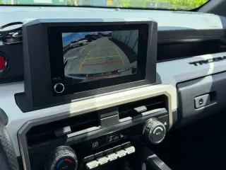 Toyota Tacoma 2024 4x4 SR5 4p Doble Cabina 5.0 ft SB
