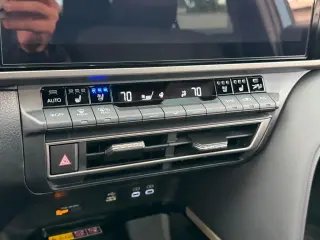Toyota Camry 2026 SE 4dr Sedan