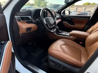 Toyota Highlander 2022 Limited 4dr SUV