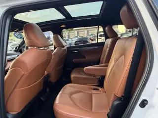 Toyota Highlander 2022 Limited 4dr SUV