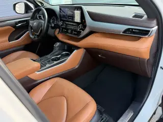 Toyota Highlander 2022 Limited 4dr SUV