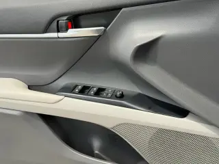 Toyota Camry 2018 SE 4p Sedán