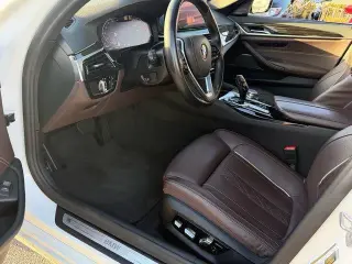 BMW Serie 5 2021 540i Sedán 4p.