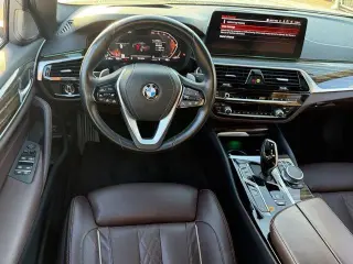 BMW Serie 5 2021 540i Sedán 4p.