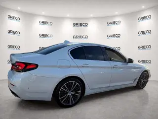 BMW Serie 5 2021 540i Sedán 4p.