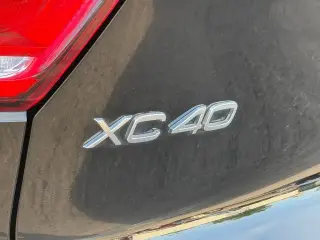 Volvo XC40 2021 AWD T5 R-Design 4p SUV