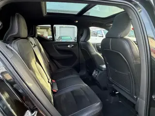 Volvo XC40 2021 AWD T5 R-Design 4p SUV