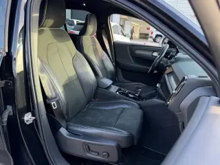 Volvo XC40 2021 AWD T5 R-Design 4p SUV