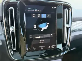 Volvo XC40 2021 AWD T5 R-Design 4p SUV