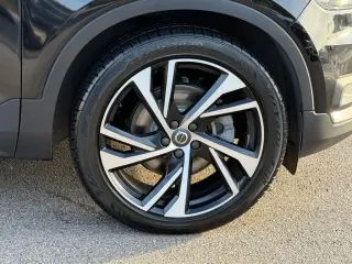 Volvo XC40 2021 AWD T5 R-Design 4p SUV