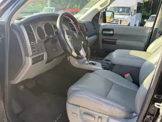 Toyota Sequoia 2014 4x2 Platinum 4p SUV