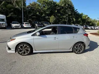 Toyota Corolla iM 2018 4dr Hatchback CVT