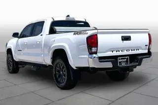 Toyota Tacoma 2022 4x2 TRD Sport 4 puertas Doble Cabina 6.1 pies LB